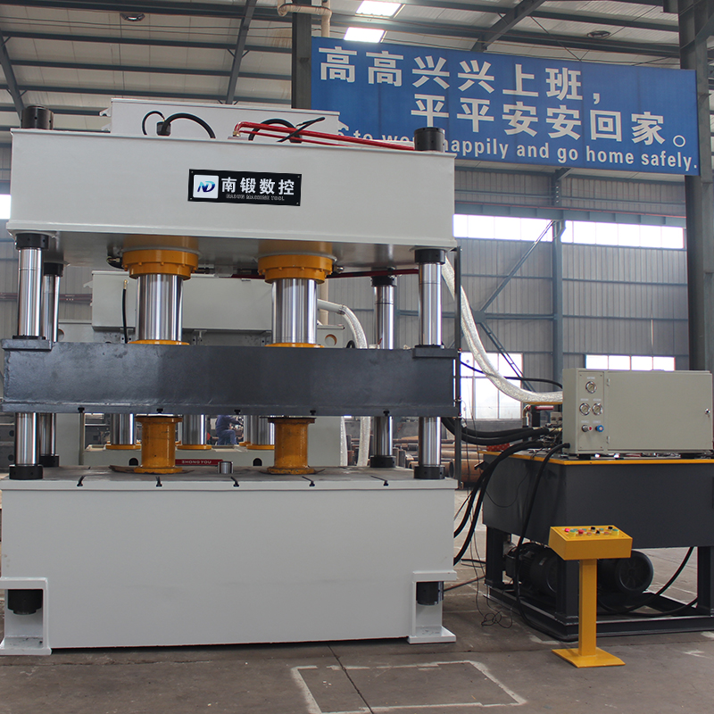 500噸雙缸三梁四柱油壓機