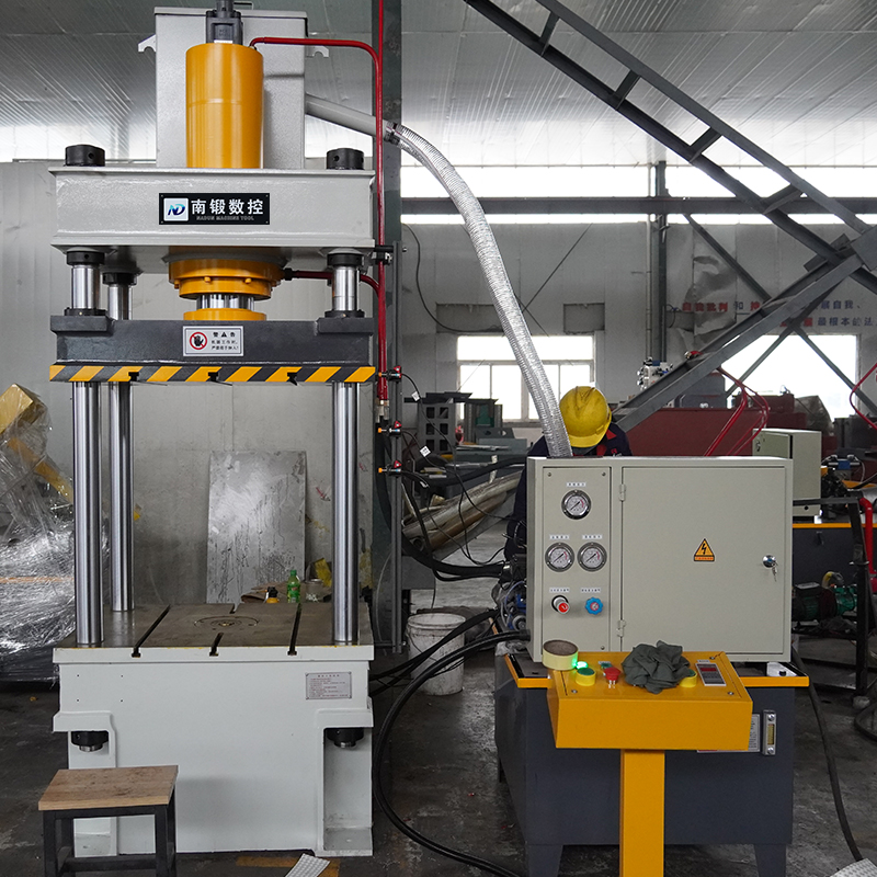 廠家直銷100噸四柱拉伸油壓機滅火器油壓機可定制