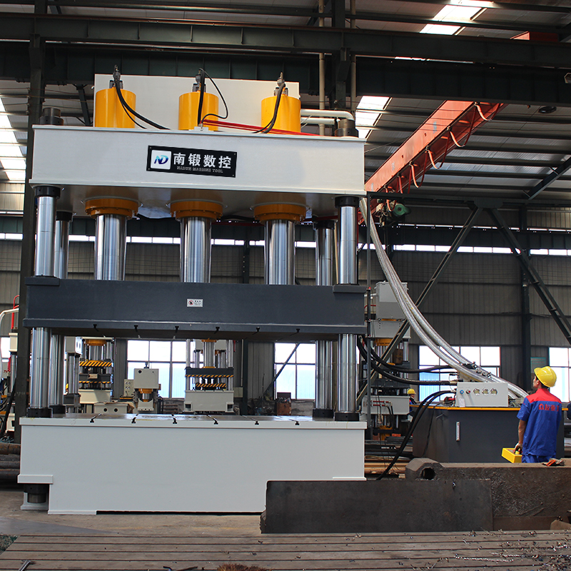 滕州1500噸新能源電池殼模壓液壓機