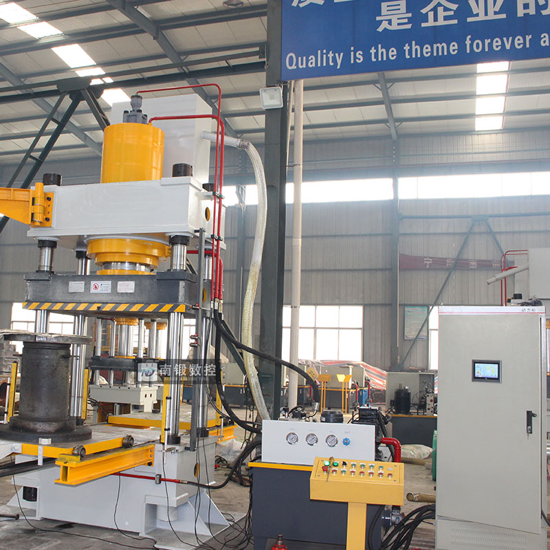 400噸液壓機(jī)帶雙移動(dòng)工作臺(tái)四柱油壓機(jī)400T帶升降裝置壓力機(jī)