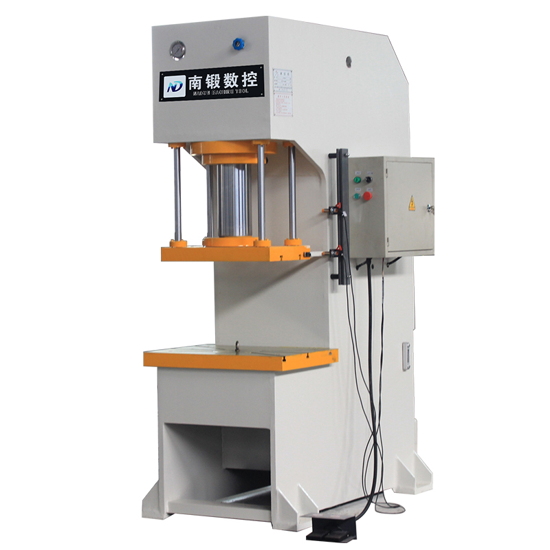 油壓機(jī)-多功能單臂液壓機(jī)的操作流程