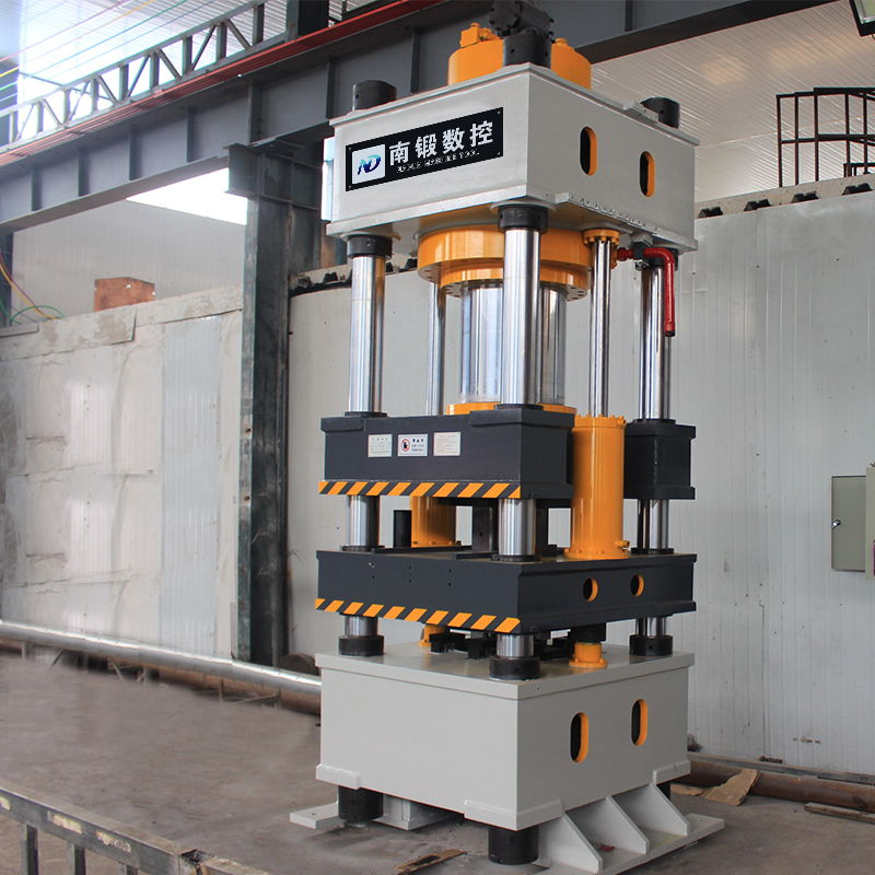 630T牛羊舔磚成型油壓機，鹽磚成型油壓機一出二