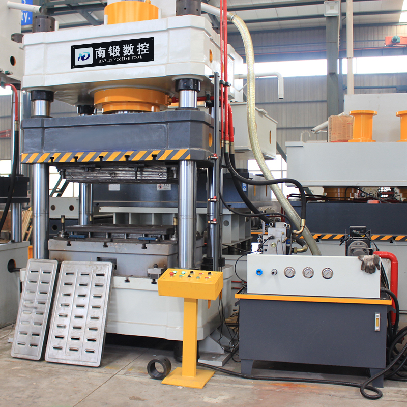 400T不銹鋼地漏蓋板成型油壓機，400噸金屬成型油壓機