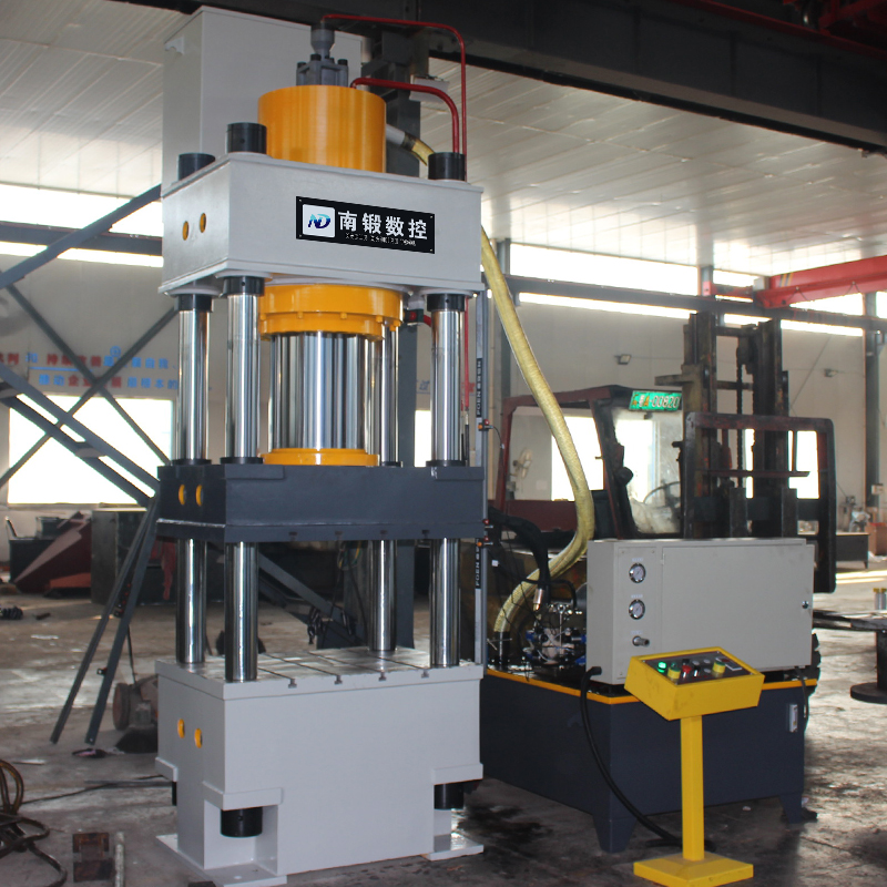 400T三梁四柱油壓機，400T成型油壓機