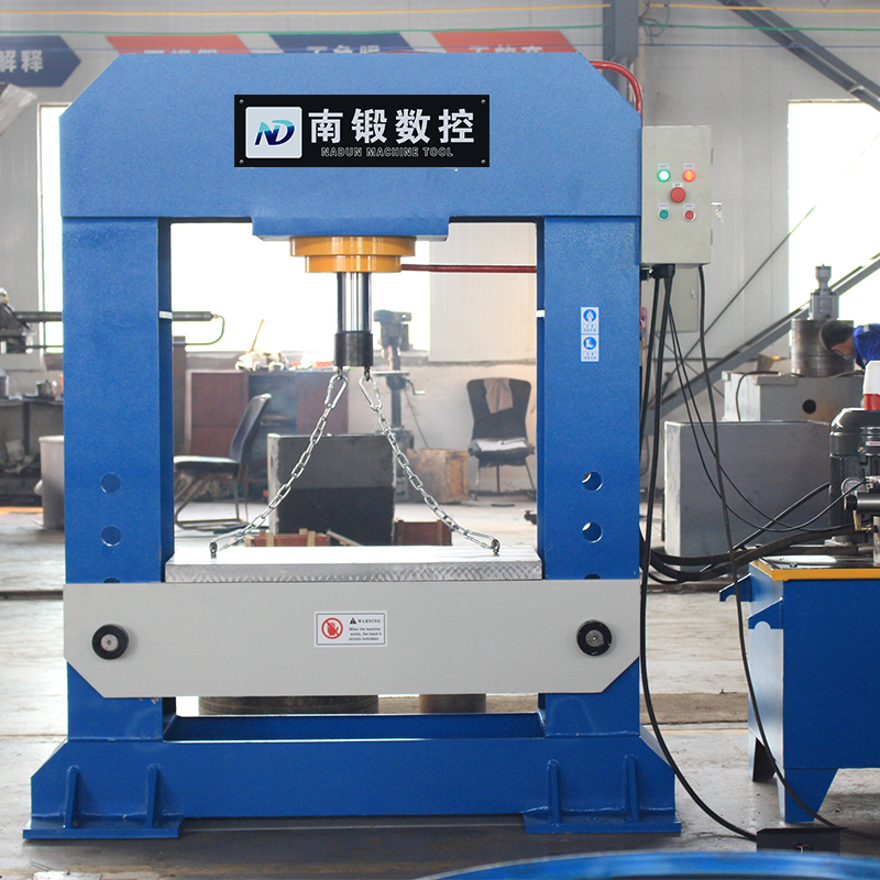 100t龍門油壓機，100噸壓裝框式油壓機